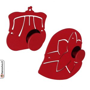 pomelli-appendiabiti-a-forma-di-cappello-e-portamonete